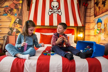 KIDS GO FREE IN THE LEGOLAND® WINDSOR RESORTS BLACK FRIDAY ...